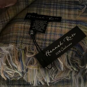 HANNAH  ROSE NWT 100% CASHMERE HUGE LIGHTWEIGHT WRAP